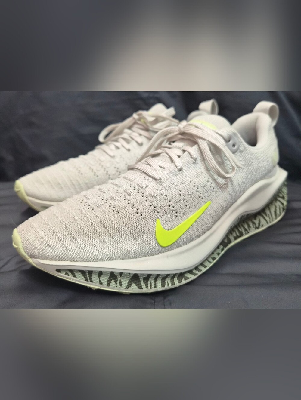Women's Nike ReactX Infinity Run 4 Premium (DZ3720-001) Sz. 8
